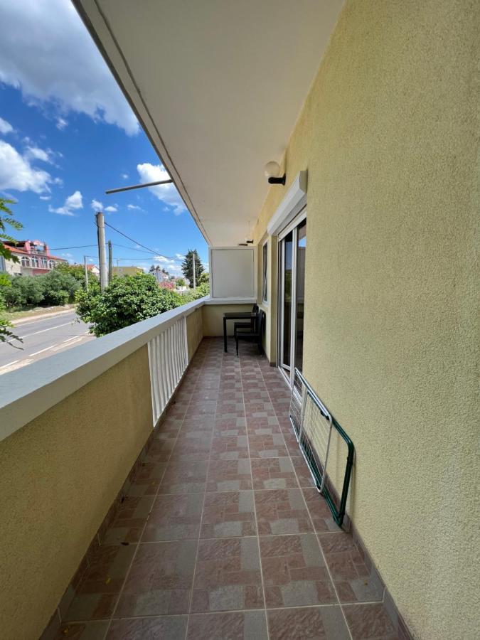 Apartments And Pansion M&R トゥラニ エクステリア 写真